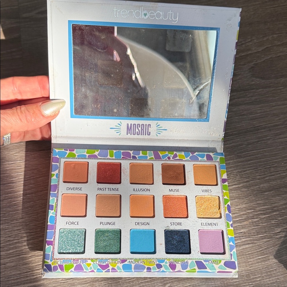 trendbeauty Mosaic Eyeshadow Palette - Multicolor